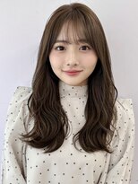 レイリー 原宿 表参道(Rayreee)&nbsp;ふんわりカールミディ小顔ヘア