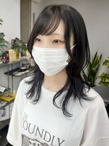 ヴェイン 渋谷(vain) 大人ガーリー 　ミディアムウルフ くびれヘア　顔周りカット