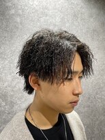 ライズ 新小岩店(RISE) 縦落ちセンターパートウルフ