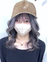 ブレイズヘアー(BLAZEhair) 【キャップもOK】ホワイトシルバーバレイヤージュ×ブリーチ4回