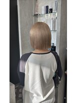 ジルバイジゼル(JILL by GiseL)&nbsp;ブロンドベージュ　ボブ　ブリーチあり