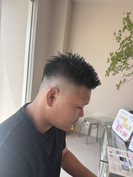 アチーブティルスマートサロン 豊川末広通店(achieve till Smart Salon) メンズスタイル黒髪フェードカットアップバング爽やかショート