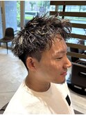 ブルーブラックフェザーパーマ刈り上げセンターパート☆