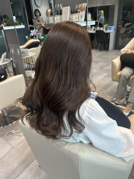 ステラバイケンジ(STELLA by KENJE) ブリーチなしダブルカラー韓国風艶カラー前髪カット