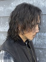 ヒュイル バイ ニアウ(Hwyl by Niau) MEN’S HAIR/波巻きツイストスパイラル/リバースセンターパート