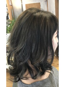 ヴィヴォア(VIVOA) 深い透明感アッシュ系カラー