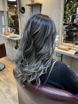 ロダット 横浜(LODAT by little)&nbsp;バレイヤージュ×グレーパール【LODAT横浜】