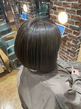 チップタップ 町田店(tip top) 透明感ダークアッシュ × 白髪ぼかしハイライト