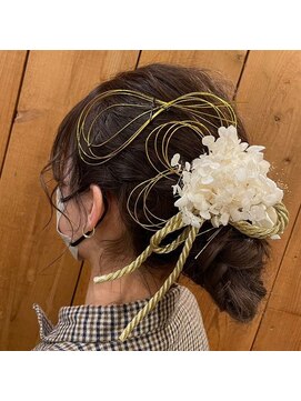 ポルム パプリカ(polum paprika) 20代30代大人可愛いお花シニヨンスタイル