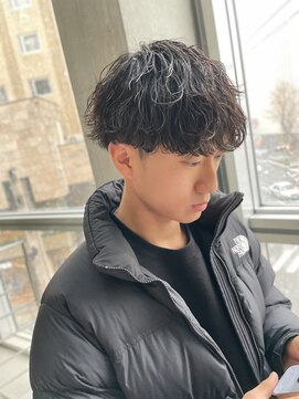 アウラ(AURA) 波巻きパーマツイストスパイラルスパイラルパーマカルマパーマ