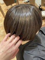 アイニ 河内小阪店(aini)&nbsp;白髪ぼかしカラー白髪ぼかしハイライト大人ショート30、40、50代