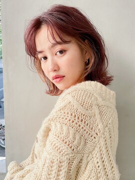 ユイル(Uil) 小顔前髪顔周りレイヤー×インナーカラー デザインカラー