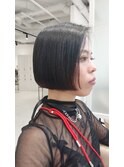 レディース刈り上げワンレンボブ
