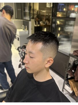 フランクスバーバーザスタンド(Frank’s barber the stand) メンズスタイルT