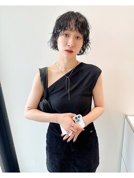 ホロ(hollo) ボブウルフレイヤーパーマ