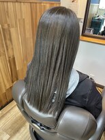 カットスタジオファニー(CutStudioFunny) オリーブグレージュ