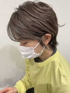 リサ グランシェ(RISA granche) ミニウルフ×骨格カット×インナーカラー