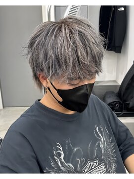 リット(LIT.) シルバー×ローライト/富士/メンズパーマ/メンズカット