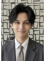 ウィーニード 名古屋(WENEED) 《佐久間》シャドウパーマ、センターパート