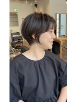 ホヌン 茅ヶ崎(Honnun) くびれショート × 抜け感バング