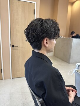 ジジ インターパーク 宇都宮(Gigi) センターパート/センターパートパーマ/メンズパーマ