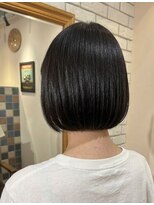 ヘアメイク フレンシア(hair make flencia)&nbsp;丸みとなめらかさが際立つボブ【420スタイル】
