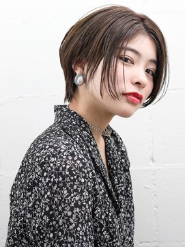 カテナ(CATENA) 前下がりショートボブ