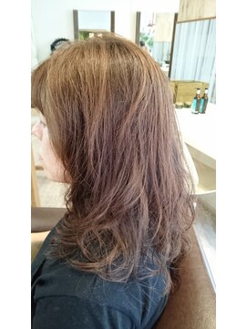 ウィービーパセリ atre川越店(WE BE PARSLEY) ゆるふわセミロングパーマ