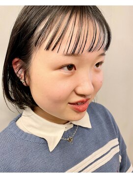 スワッグ(Swag) パツン前髪　ショートボブ