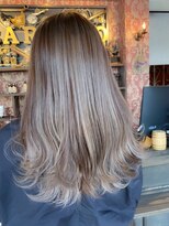 アトリエ バロッコ(atelier Barocco)&nbsp;館長の絶品リーフミルクティーにホワイトを添えて