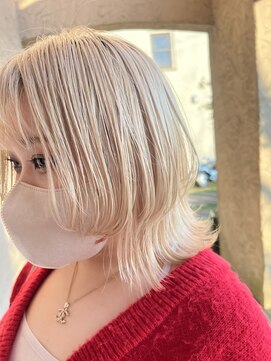 カイト(kaito) ブロンド×ウルフ