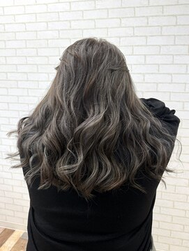 ルピナス(Lupinus) バレイヤージュ