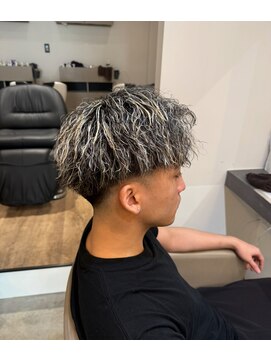 メンズバイココテラス 豊中(men's by cocoterace) ツイスパ/メンズパーマ/ホワイトメッシュ/ツイストスパイラル