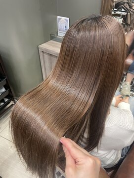 ナンバー アリア 三軒茶屋(N° aria) @south_ear/ハニーベージュ