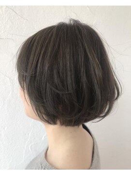 ルリエ(Relier) オリーブベージュのマッシュボブ