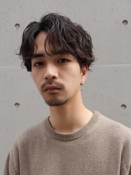 バイフィフス 原宿/表参道(by fifth) シャドウパーマルーズパーマセンターパート大人メンズヘア