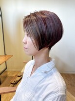 ヘアー ドレッサー パワードール(Hair Dresser) 40代、刈り上げ×ピンク