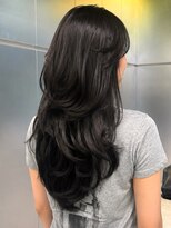 シティ オモテサンドウ(CITY omotesando)&nbsp;ハッシュカット ブルーブラック 海外ヘア