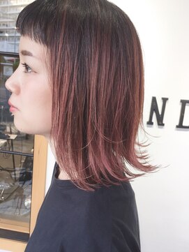 グランディール(Grandir) ミディアムレイヤー×チェリーピンク