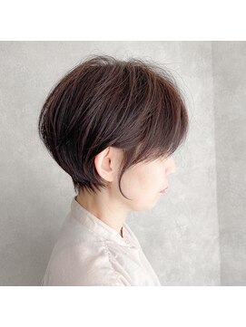 アフロート ショウナン(AFLOAT SHONAN) 襟足スッキリショート【赤荻】