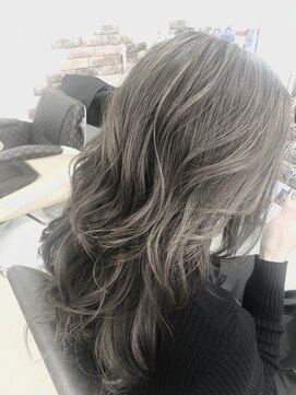 フッタ(Futta) レイヤーロングスタイル【バレイヤージュ】【西武新宿駅】