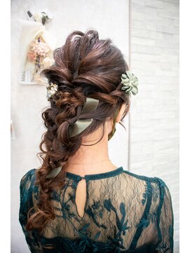 オラ ボーテ(Aura Beaute) 『AuraBeaute 京都』結婚式 お呼ばれヘア 編みおろし リボン