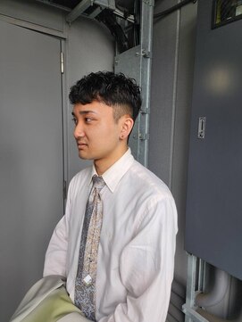 ブロック ジャポン(bloc japon) スペインパーマスタイル