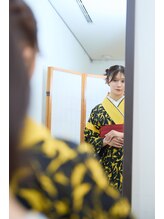 便利!銀座線外苑前駅から5分!ワンストップで着付けからヘアメイクまで、振袖・卒業袴のレンタルも可能