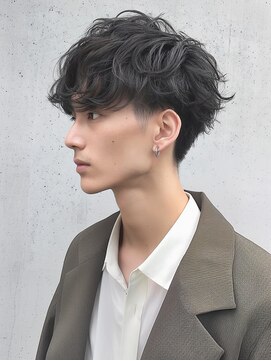 ヴェイン 渋谷(vain) フェザーショート ニュアンスデザイン 刈り上げパーマ