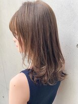トゥーナ 表参道(tona) ミディアムレイヤー、外ハネボブ、グレージュ、脱白髪染め☆