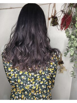 オルクドゥ(Orque deux) 大人アッシュカラー×デジタルパーマは可愛いさと上品さも演出☆