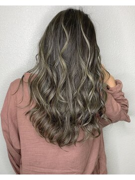 マーシアバイアルティナ 蒲田店(Marcia by artina) コントラストハイライト×グレージュ[Macia蒲田]