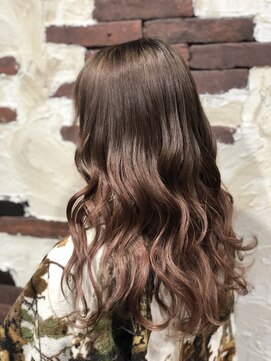 ヘアー クリエイト カルバリ(HAIR CREATE Calbari) ピンクベージュ×グラデーション