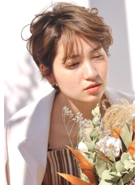 リリア(LILIA.) ナチュラルショート